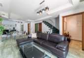 Chalet independiente con terreno en alquiler en la España, Arroyo de la Miel-Benalmádena Costa, ref: TR401070 foto