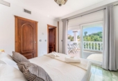 Chalet independiente con terreno en alquiler en la España, Arroyo de la Miel-Benalmádena Costa, ref: TR401070 foto
