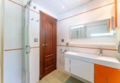 Chalet independiente con terreno en alquiler en la España, Arroyo de la Miel-Benalmádena Costa, ref: TR401070 foto