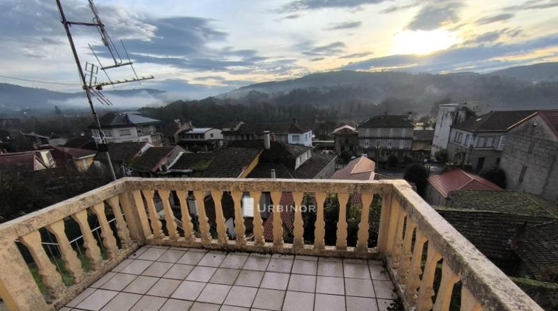 Orense - Cenlle - 330m2