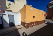 Дом с участком на продажу в городе Chiclana de la Frontera Фото