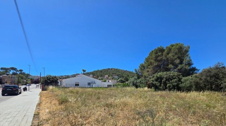 Barcelona - Canyelles - 801m2