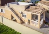 Chalet independiente con terreno en venta en la España, Torrevieja, ref: TR412120 foto