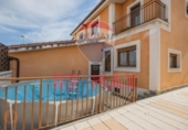 Detached villa with land for sale on España, Fuensaldaña, ref: TR412136 photo
