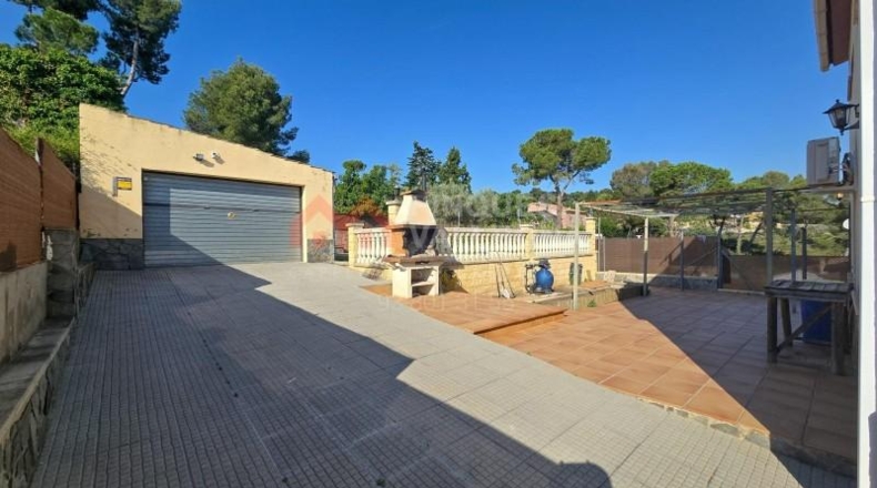 Barcelona - la Torre de Claramunt - 565m2