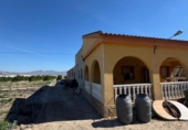 Casa de campo con terreno en venta en la España, Granja de Rocamora, ref: TR412194 foto