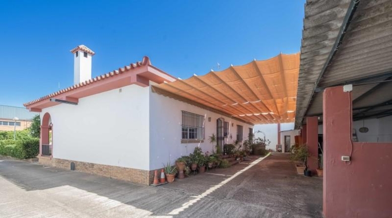 Seville - Dos Hermanas - 1150m2