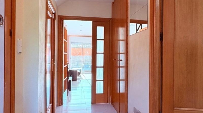 Барселона - Castellar del Vallès - 266m2