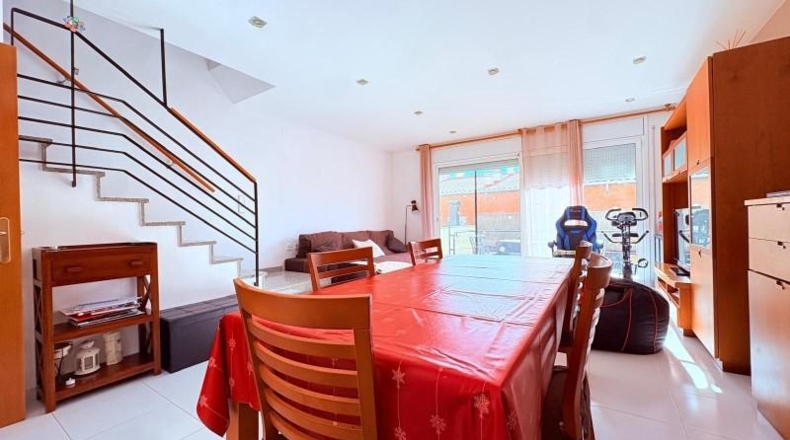 Барселона - Castellar del Vallès - 266m2