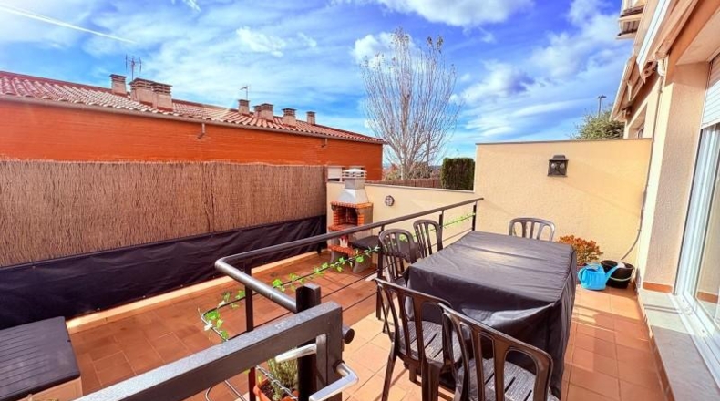 Барселона - Castellar del Vallès - 266m2
