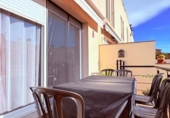 Дом с участком на продажу в городе Castellar del Vallès Фото
