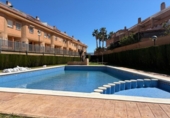 Chalet independiente con terreno en venta en la España, Alicante, ref: TR412210 foto