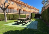 Chalet independiente con terreno en venta en la España, Alicante, ref: TR412210 foto