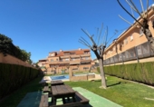 Chalet independiente con terreno en venta en la España, Alicante, ref: TR412210 foto