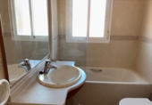 Chalet independiente con terreno en venta en la España, Alicante, ref: TR412210 foto