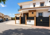 Xalet independent amb terreny en venda a la España, Santa Fe, ref.: TR412217 foto