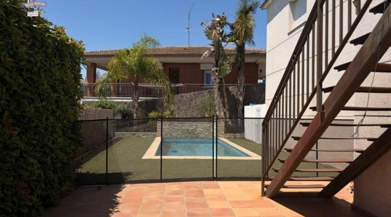 Барселона - Lliçà d'Amunt - 600m2