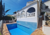 Chalet independiente con terreno en venta en la España, Arroyo de la Miel-Benalmádena Costa, ref: TR396316 foto