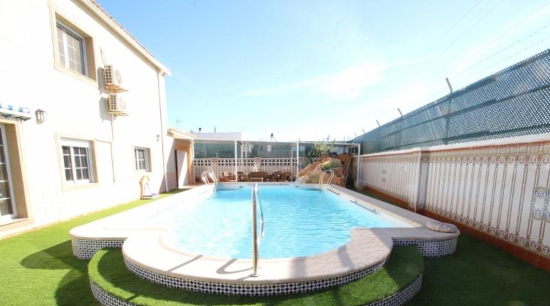 Аликанте - Torrevieja - 830m2