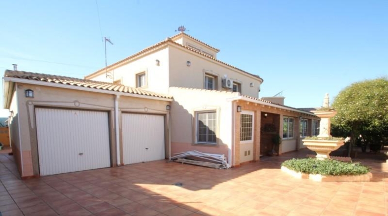 Аликанте - Torrevieja - 830m2