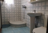 Дом с участком на продажу в городе A Caniza. Фото