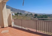 Дом с участком на продажу в городе Benalmádena Фото