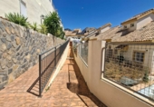 Дом с участком на продажу в городе Benalmádena Фото