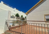 Дом с участком на продажу в городе Benalmádena Фото