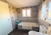 Chalet independiente con terreno en venta en L'Alfàs del Pi ref: TR364806 foto
