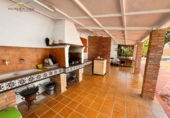 Chalet independiente con terreno en venta en Málaga ref: TR91884 foto