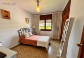 Chalet independiente con terreno en venta en Málaga ref: TR91884 foto