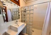 Chalet independiente con terreno en venta en Málaga ref: TR91884 foto