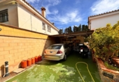 Chalet independiente con terreno en venta en Málaga ref: TR91884 foto
