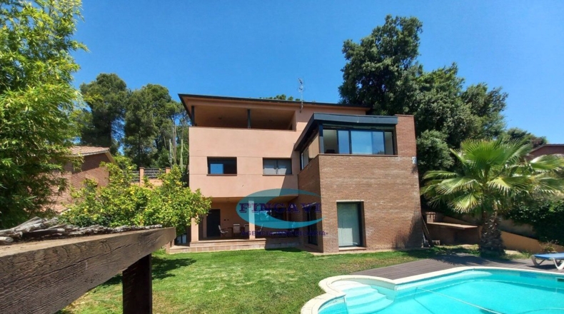 Barcelona - l'Ametlla del Vallès - 480m2