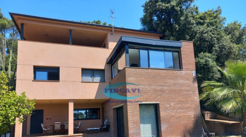 Barcelona - l'Ametlla del Vallès - 480m2