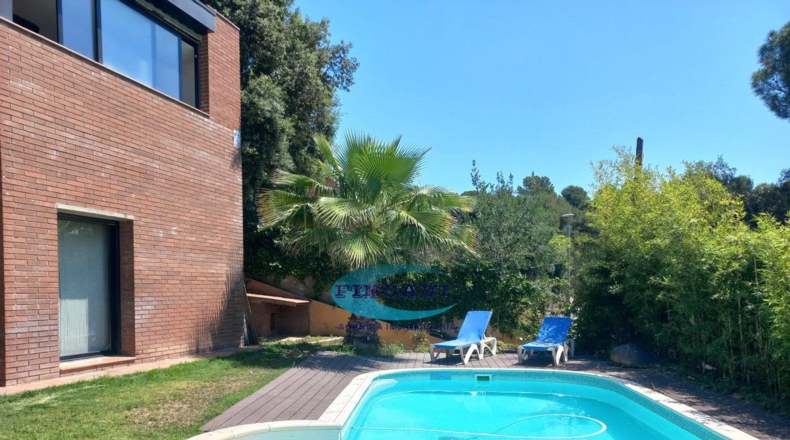 Barcelona - l'Ametlla del Vallès - 480m2