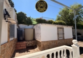Chalet independiente con terreno en venta en La Guardia de Jaén ref: TR411714 foto