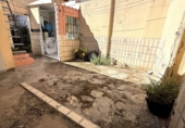 Дом с участком на продажу в городе Sant Boi de Llobregat. Фото