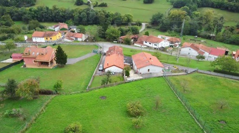 Astúries - El Pontón de Villa - 2800m2