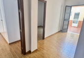 Дом с участком на продажу в городе Olivares. Фото