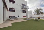 Chalet independiente con terreno en alquiler en la España, Dos Hermanas, ref: TR412451 foto