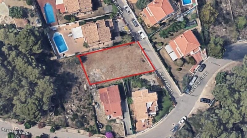 Navarra - Cortes - 401m2