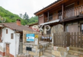 Detached villa with land for sale on España, Pola de Lena, ref: TR412337 photo