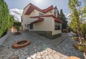 Chalet independiente con terreno en venta en la España, Padul, ref: TR412391 foto