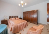 Chalet independiente con terreno en venta en la España, Padul, ref: TR412391 foto