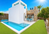 Chalet independiente con terreno en venta en la España, Orihuela, ref: TR406058 foto