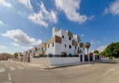 Casa de pueblo en venta en la España, Orihuela, ref: TR412398 foto