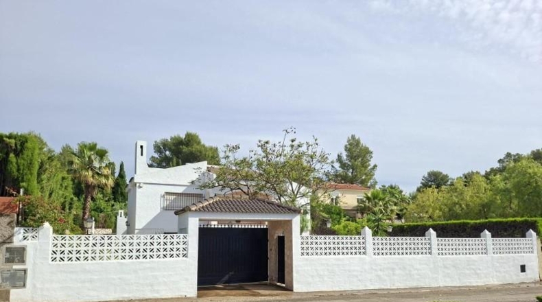 Valencia - Turís - 905m2