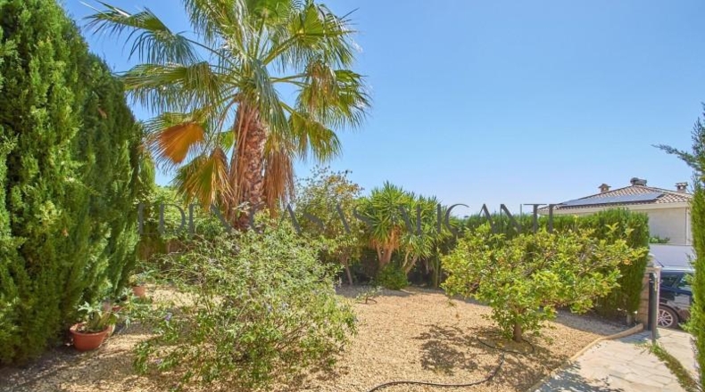 Alicante - Busot - 712m2