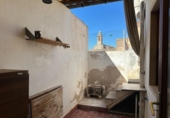 Дом с участком на продажу в городе Cala Santanyí Фото